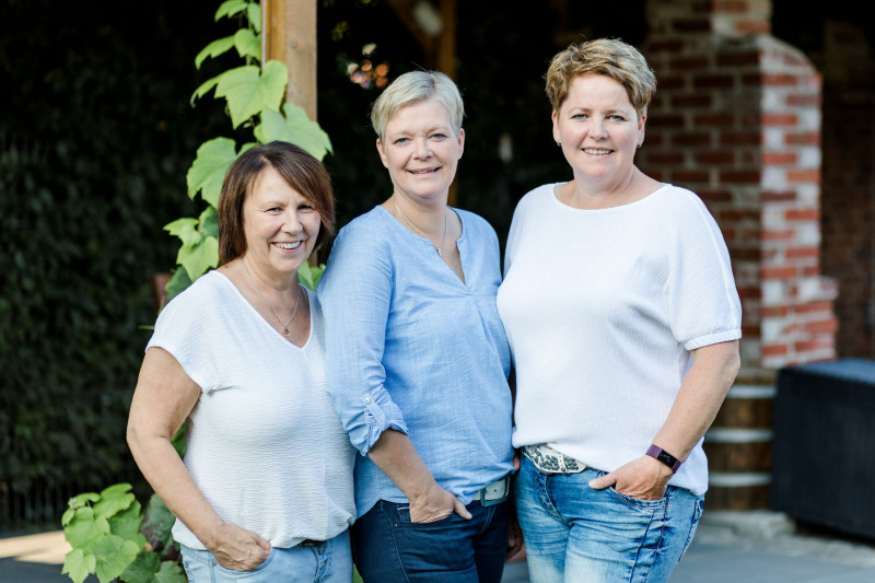 Karin Elke Marion Karin Elke Marion